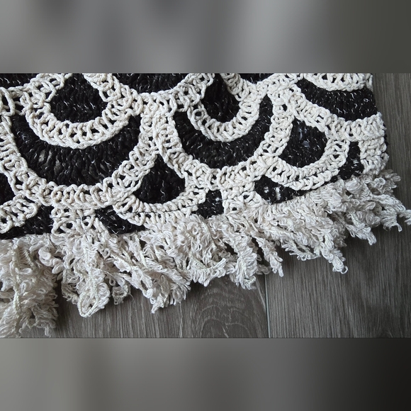 Mango MNG Crochet Lace Fringe Crop Top Black Cream Scallop Boho Festival M - Picture 6 of 14